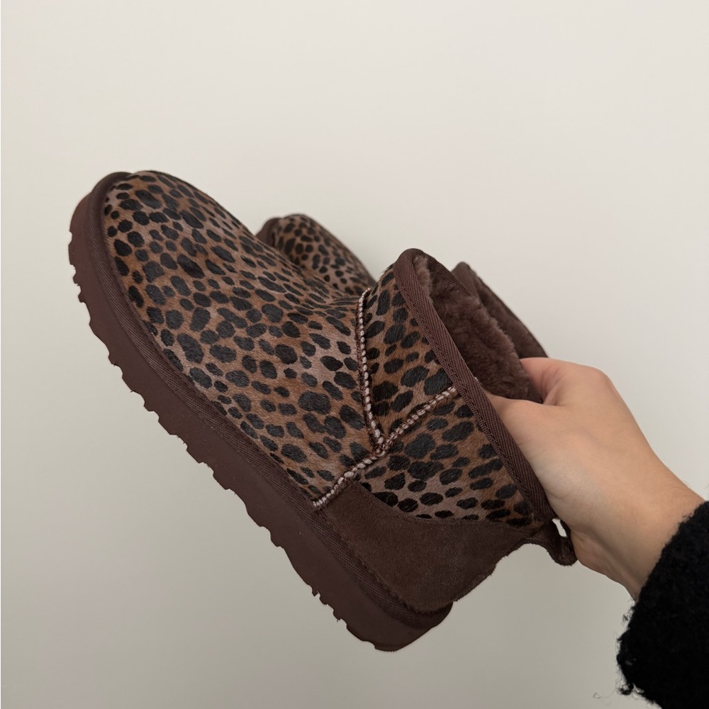 Classic Ultra Mini Caspian Uggs